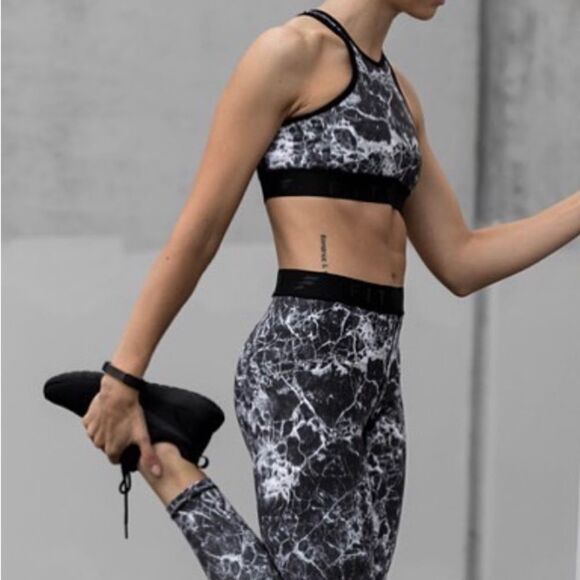 FITWEAR FASHION - NWT- L Sz 10 Marbled Leggings w/Black Trim. Soft & Sculpting - Picture 4 of 13